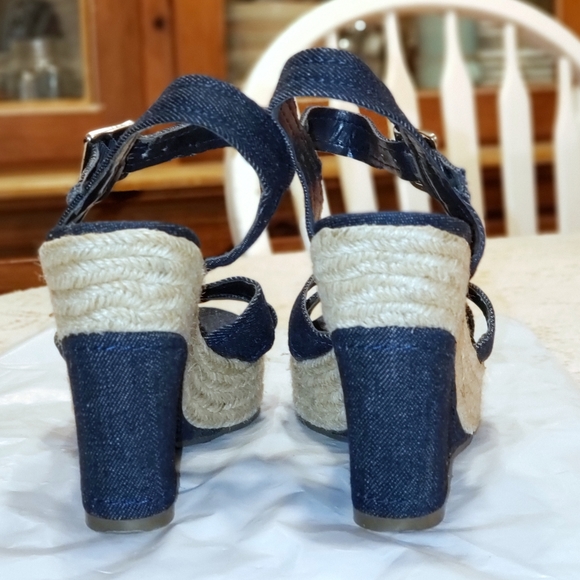 BCBG denim platform wedge espadrilles size 7 - Picture 3 of 6